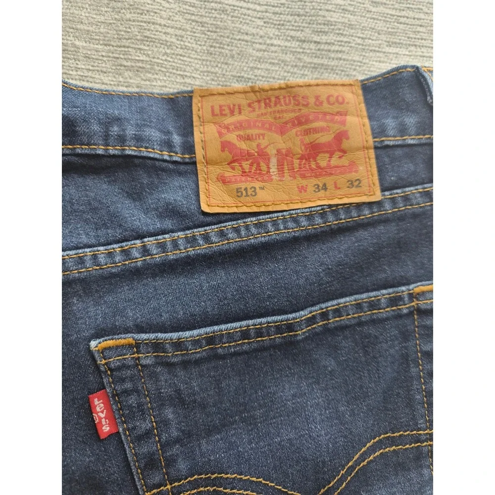 Levi's 559 Relaxed Straight Shorts Mens 38x30 Blue Denim Frayed Hem Dark Wash